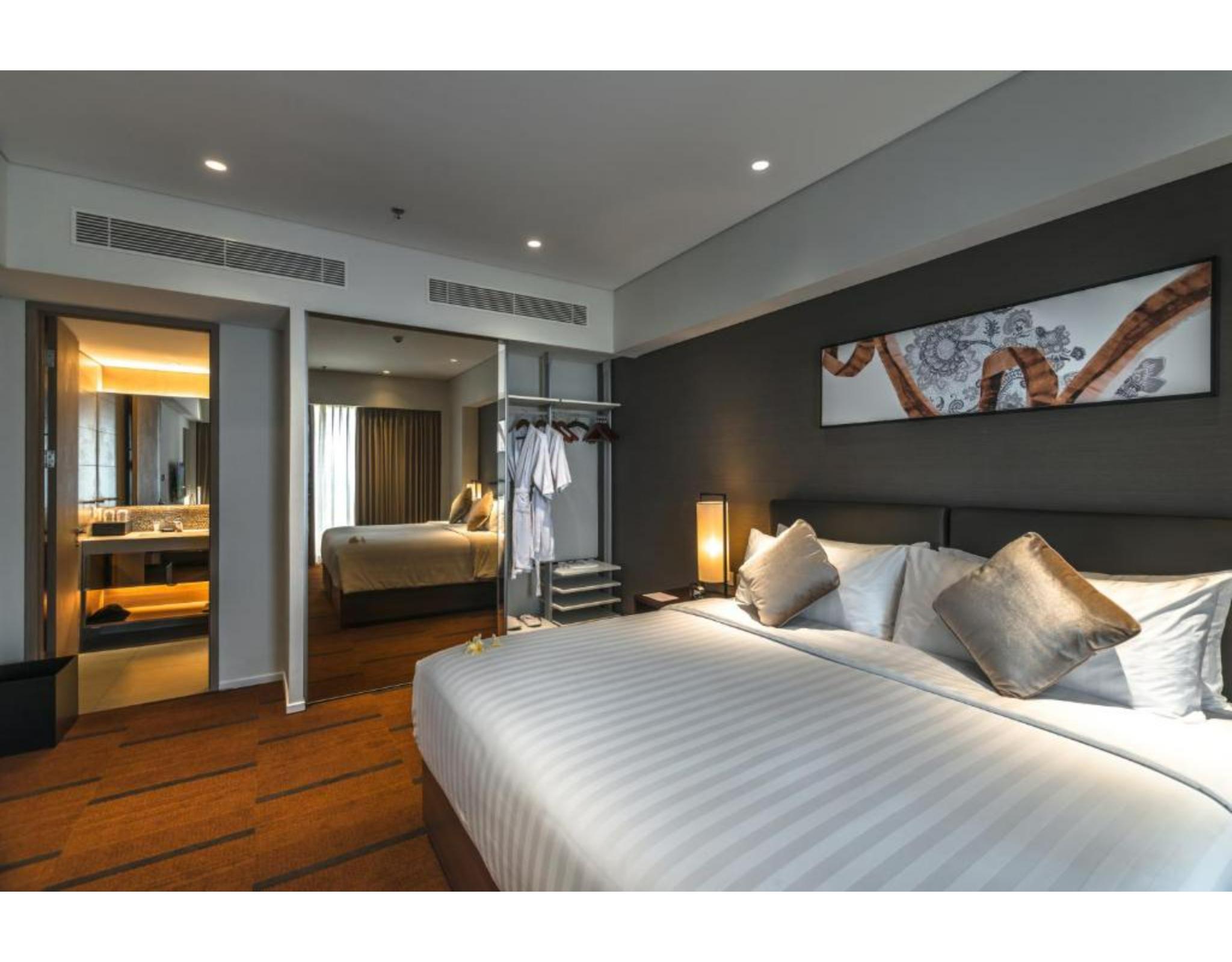 Oakwood Hotel & Residence Surabaya Exteriör bild