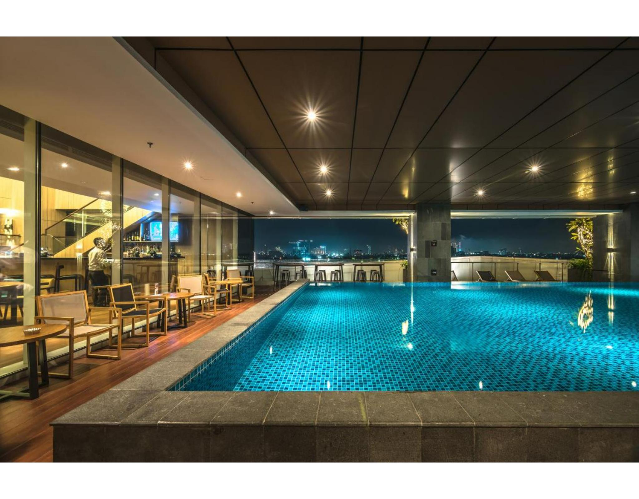 Oakwood Hotel & Residence Surabaya Exteriör bild